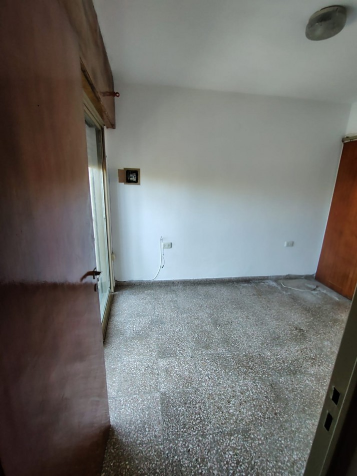 Departamento con terraza y asador