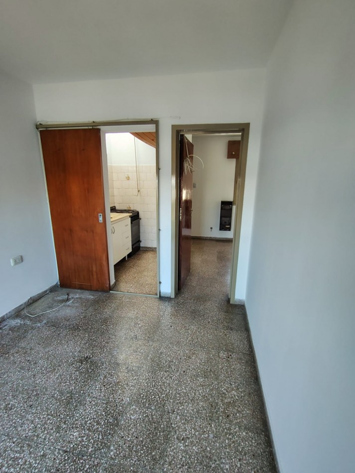 Departamento con terraza y asador