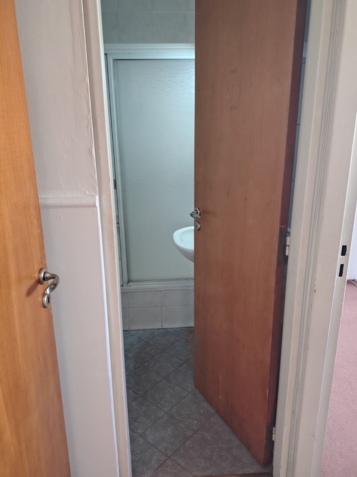 Hermoso Departamento con Balcon, Aire! y Gimnasio Abajo!