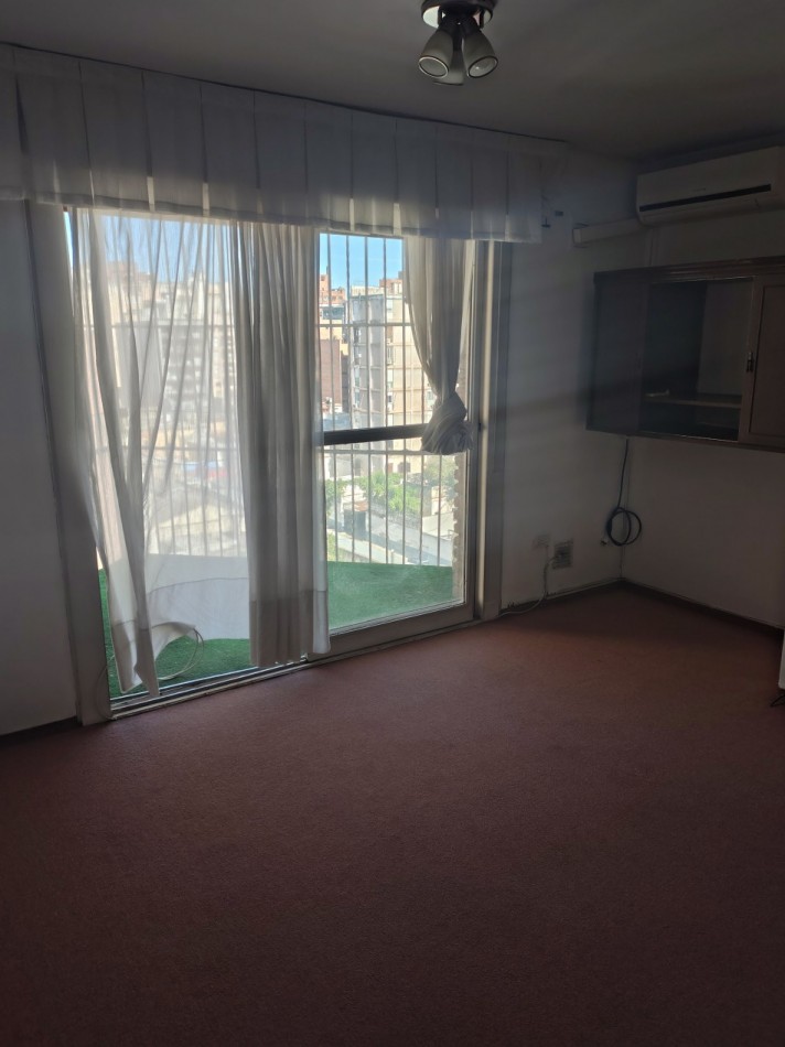 Hermoso Departamento con Balcon, Aire! y Gimnasio Abajo!